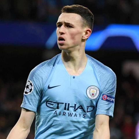 《最终幻想7》重制版：五年后，经典再现，期待值飙升！