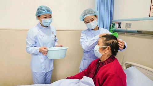 《双点医院》新玩法曝光：光头症换头治疗，暴力治疗新体验