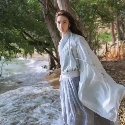 《逍遥情缘》新服今日盛启，星野织梦世界等你探险！