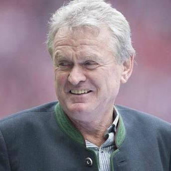 传奇世界官方网正版入口在哪？独家揭秘2025新区开服+隐藏福利领取攻略