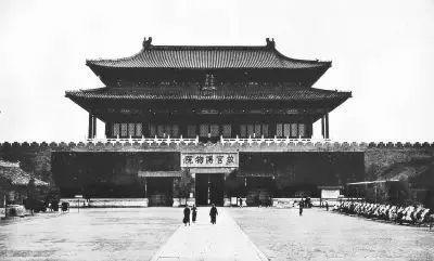 百人一揆首日盗宝巢城攻略：0氪玩家阵容与技能精析