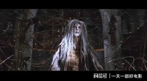 寂静岭F美少女勇闯鬼镇,能否揭秘惊悚真相?