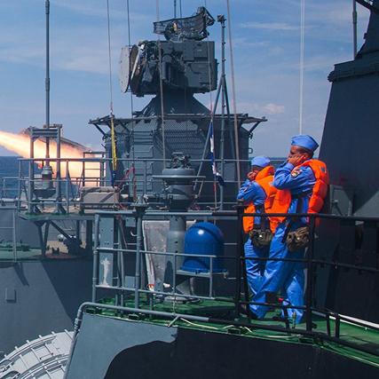 《堡垒之夜》塔装火炮攻略：全面解析防御技巧与升级策略