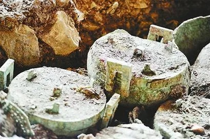 探寻无果遗迹，揭秘机械遗骸新线索