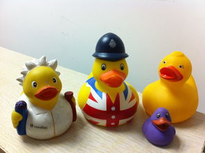 《奇趣棒子玩具：奇葩娃娃趣味便便大揭秘》