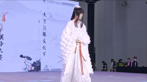 夏日华裳焕新！游龙乘云霓裳，精美服饰等你来体验