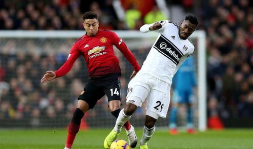 《PES2017》英超第八轮巅峰对决：实时精彩瞬间回顾