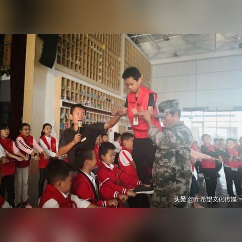 《胜利女神新希望:国服互通,揭秘跨服奥秘！》