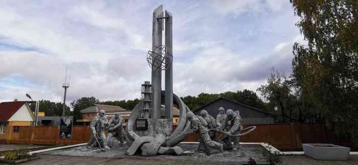 《切尔诺贝利之心：揭秘液态岩超自然体诞生之谜》