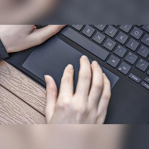 《无畏契约》选手鼠标配置揭秘：深度解析职业选手设置技巧