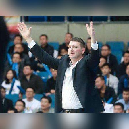 《绝区零》凯撒攻略：高效培养与独门玩法揭秘