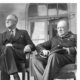 《2025独家揭秘！英勇之地兑换码大揭秘,公测狂欢等你来》