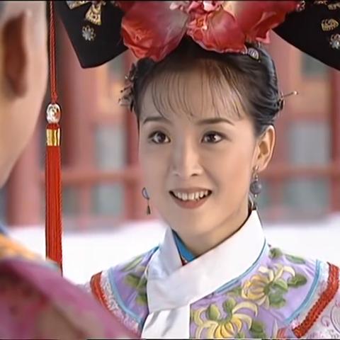 小燕子燕儿翩翩飞培养指南，2025零氪也能养成的T0级飞行宠物全机制拆解