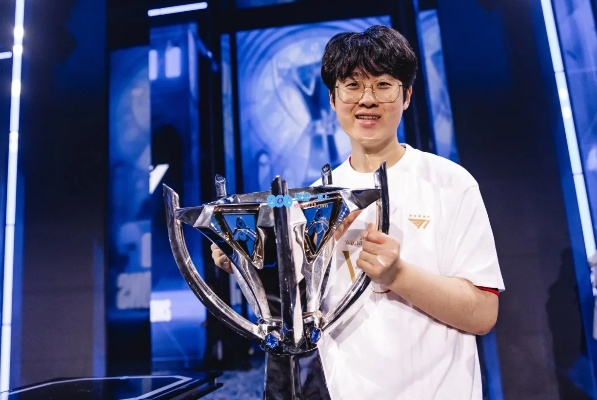 Zeus历史第一上单零封出局，首支告别全球赛事队伍诞生