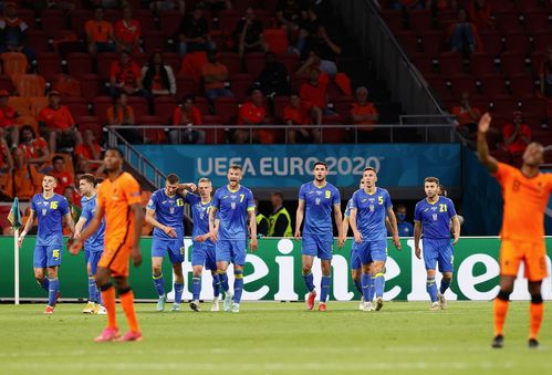 德波尔类型战术黑洞？2025-26赛季控球打法破局全攻略