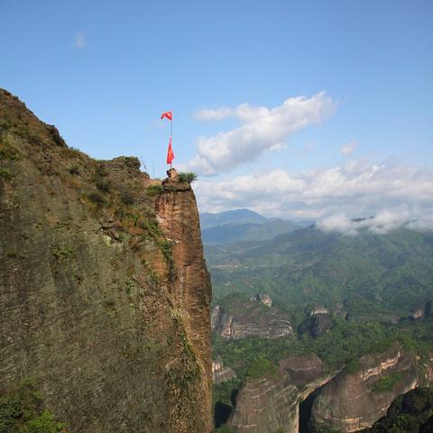 天下3飞檐走壁终极指南，2025门派轻功强度榜+隐藏点位全揭秘