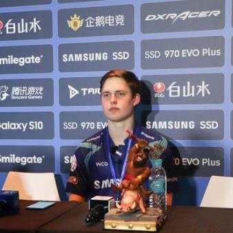 WCG2011 LOL绝版战术解析，失传的分推艺术与现代峡谷的隐秘联系