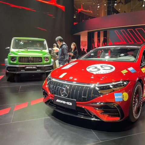 2025传奇归来打金服实测，零氪玩家如何30天稳定月入3000+？