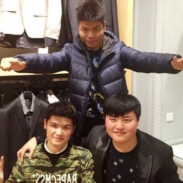 Uzi复出选择哪个战队？2025年LPLADC选手生存现状与决策内幕