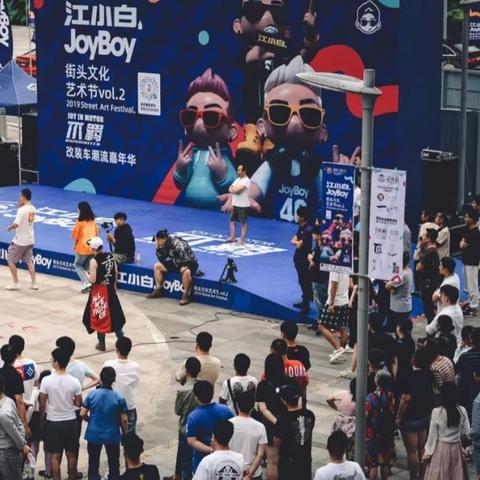 QQ飞车十一城1分45秒破纪录秘诀，从路线规划到车辆改装的完整攻略