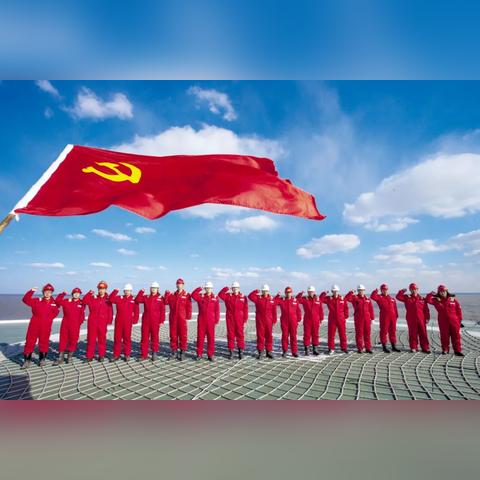 征途2至尊卡2025隐藏机制曝光，从月卡到钻石卡的7天实战决策路径