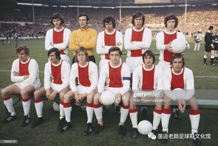 “全攻全守”引领时代，荷兰飞人技惊四座！