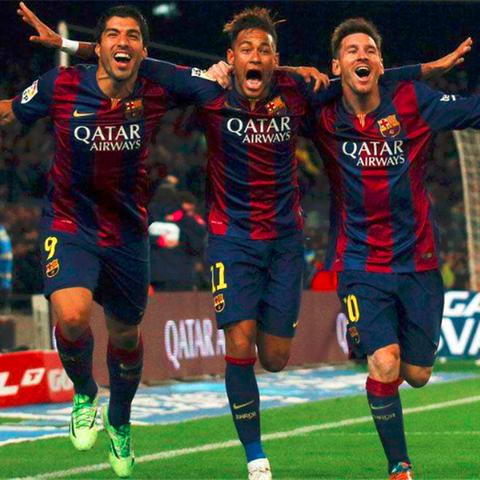 绿茵场邂逅元宵灯火，巴萨教父续写传奇征程！