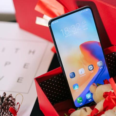 《Apex英雄》&amp;《高达》  联动宣传视频