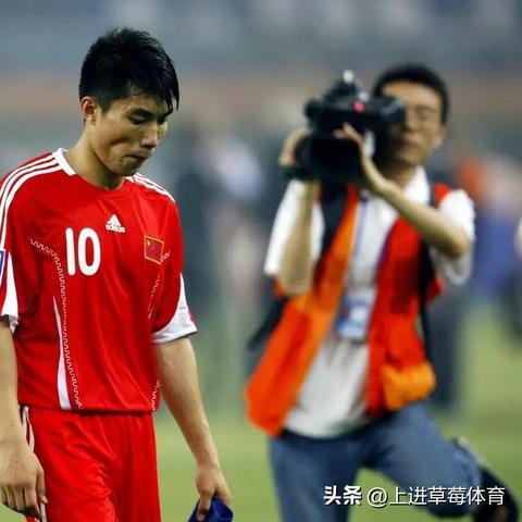 热血传奇客户端官方下载迷局，2026春季数字考古级版本选型与Win11兼容性破解