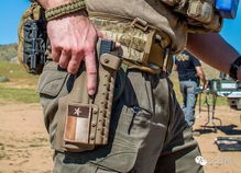 严阵以待总被秒？2026年SWAT战术级CQB破门生存指南