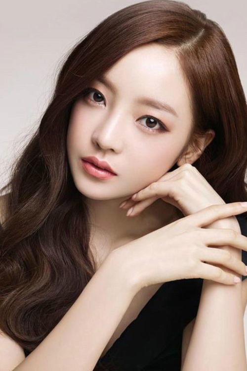 迪丽热巴100+自拍真相曝光！2026明星照片批量管理黑科技全解密