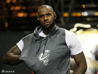 惊讶！原来球队经理赛前热身这事儿大有门道！