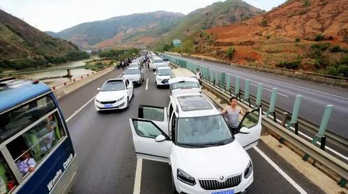 高速堵车如厕难？女生开放房车厕所的实战指南与风险规避