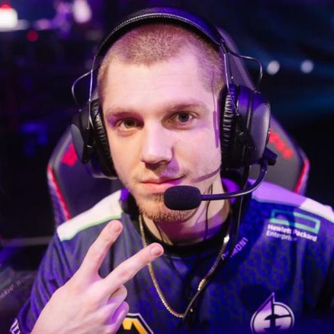 无畏契约12.05更新揭秘，新英雄降临，全新玩法模式闪亮登场