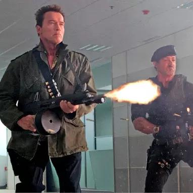 2026施瓦辛格隐藏片单，这7部被低估的硬核动作片为何让老炮儿至今反复刷？