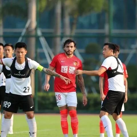 裁决传奇版本太多怎么选？2026老玩家实测，3天起号打金全攻略