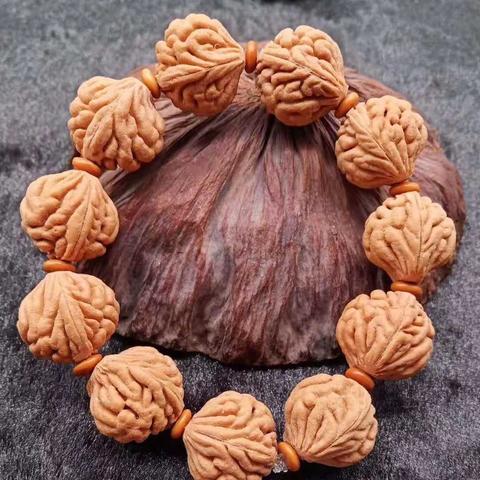 吐血整理！如龙7全代纹位置大揭秘及兑换装备实用攻略