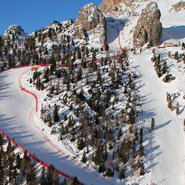 2026年永恒之塔私服生存指南，从避坑到霸服的7个绝密门道