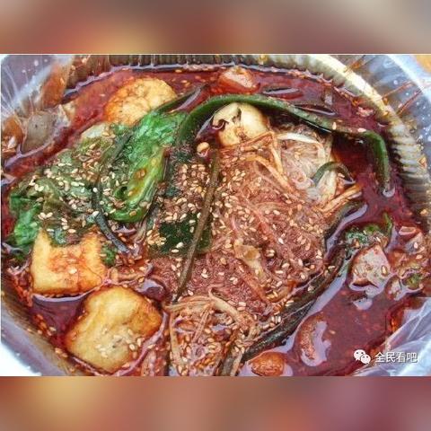 为什么麻辣烫40块都吃不饱？2026年内行人揭秘称重陷阱与选菜密码