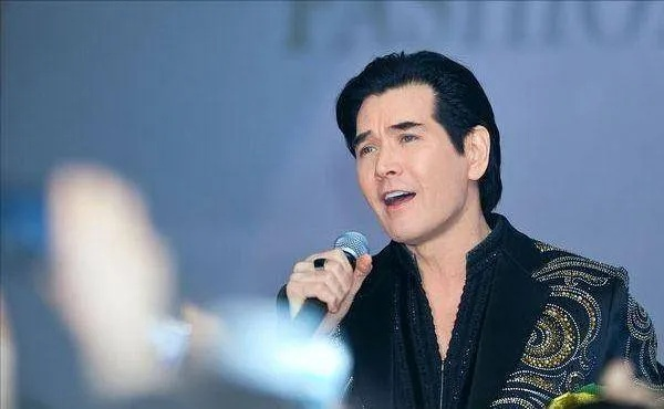 费翔美国国籍争议终极大揭秘，2026年文化认同战背后的3个破局真相