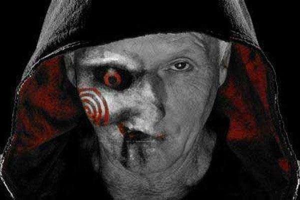 电锯惊魂密室逃生，如何破解竖锯的心理陷阱与致命机关？