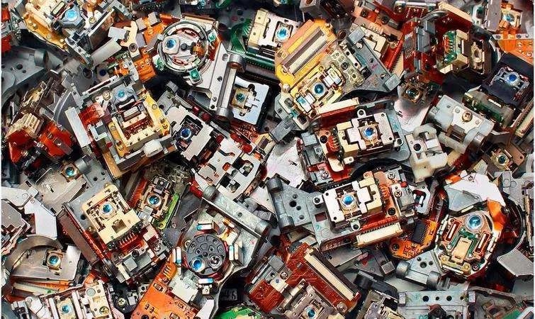 废旧手机变身游戏神机？揭秘2026年电子垃圾硬核改造的隐藏门道