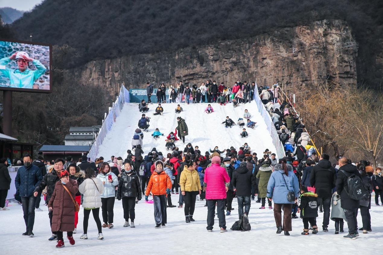 炽焰帝国2究竟算什么类型？深度解析其千军万马式复合玩法与实战进阶门道