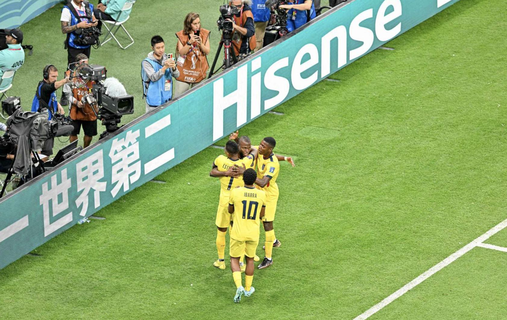 2026年新服速报，自由幻想端游与手游，究竟该下载哪个版本才不踩坑？