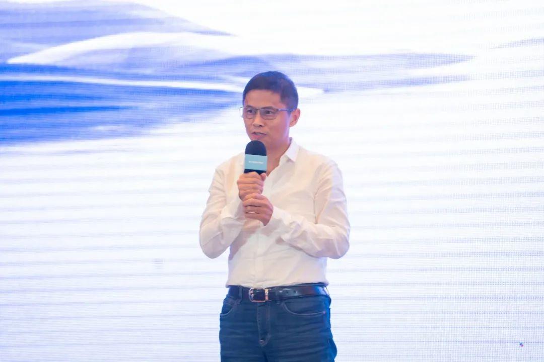 具体到执行层面，我们可以分阶段操作